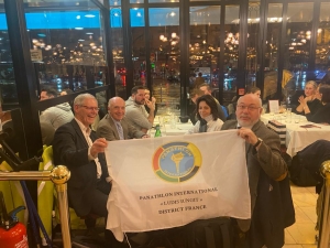 AUSTAUSCH DER FÜHRUNGSKRÄFTE DES DISTRIKTS FRANKREICH