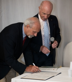 Vereinbarung über Zusammenarbeit mit dem Internationalen Maxibasketballverband