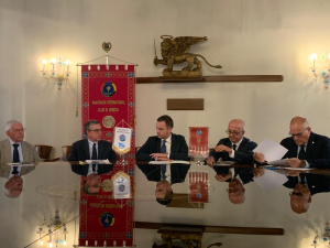 Venise célèbre les 75 ans du Panathlon avec le Flambeau d’Or